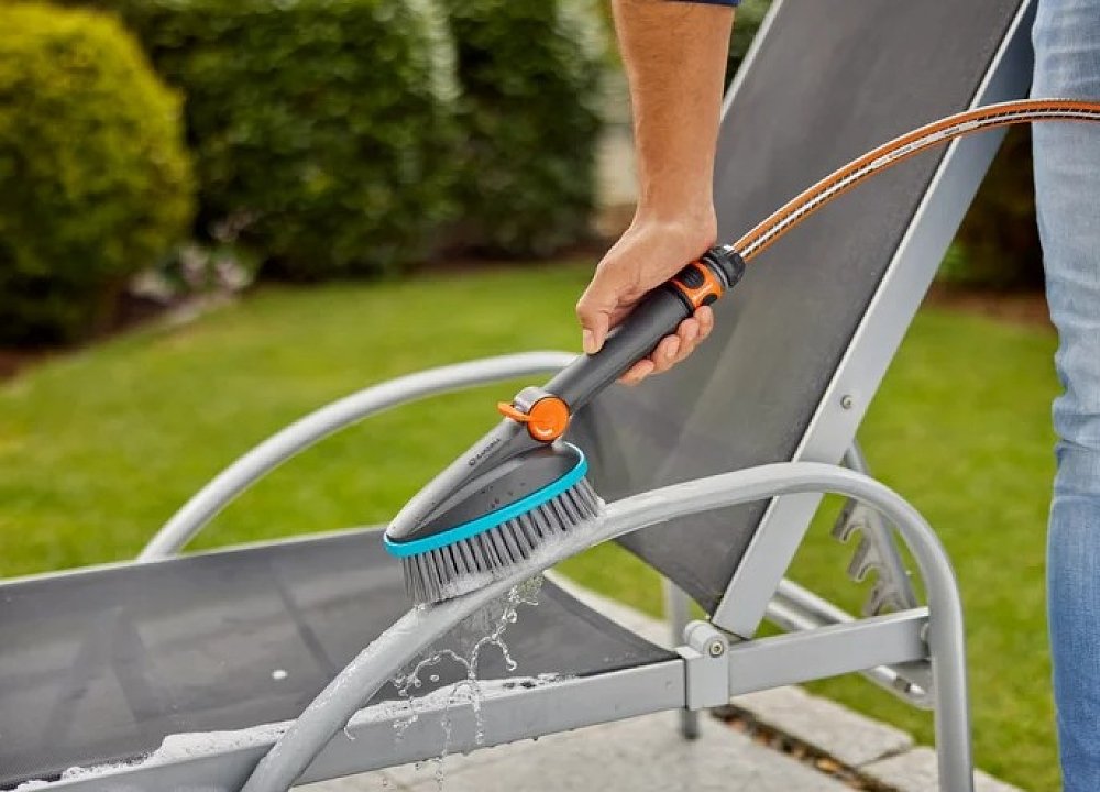 Μαλακή Βούρτσα Νερού Χειρός Cleansystem M Gardena 18842