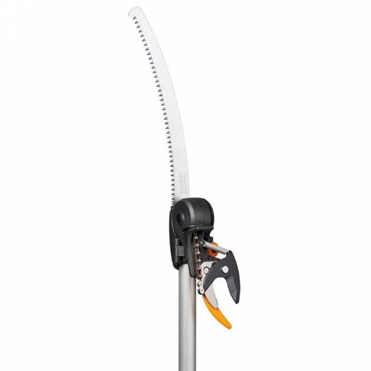 Κλαδευτήρι Κορυφής Τηλεσκοπικό Fiskars UPX86 Με Πριόνι