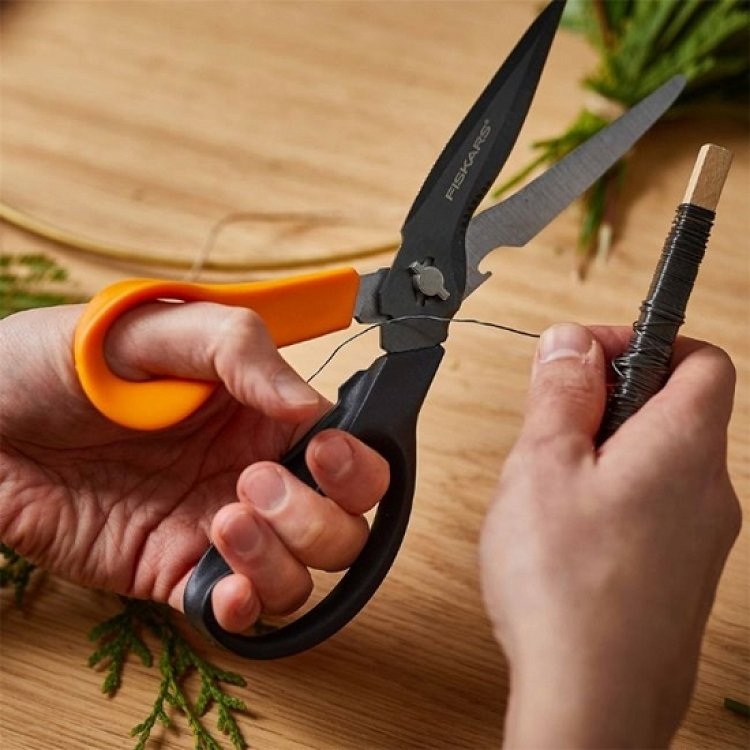 Ψαλίδι Fiskars Cuts + Μore Sp-341